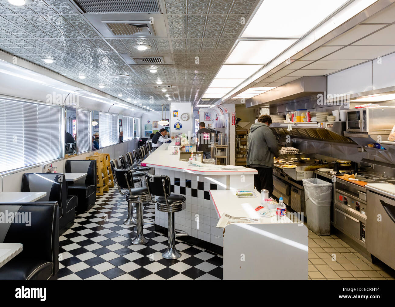 Pennys Diner, einem traditionellen Eisenbahn Auto Stil american Diner in Alpine, Texas, USA Stockfoto