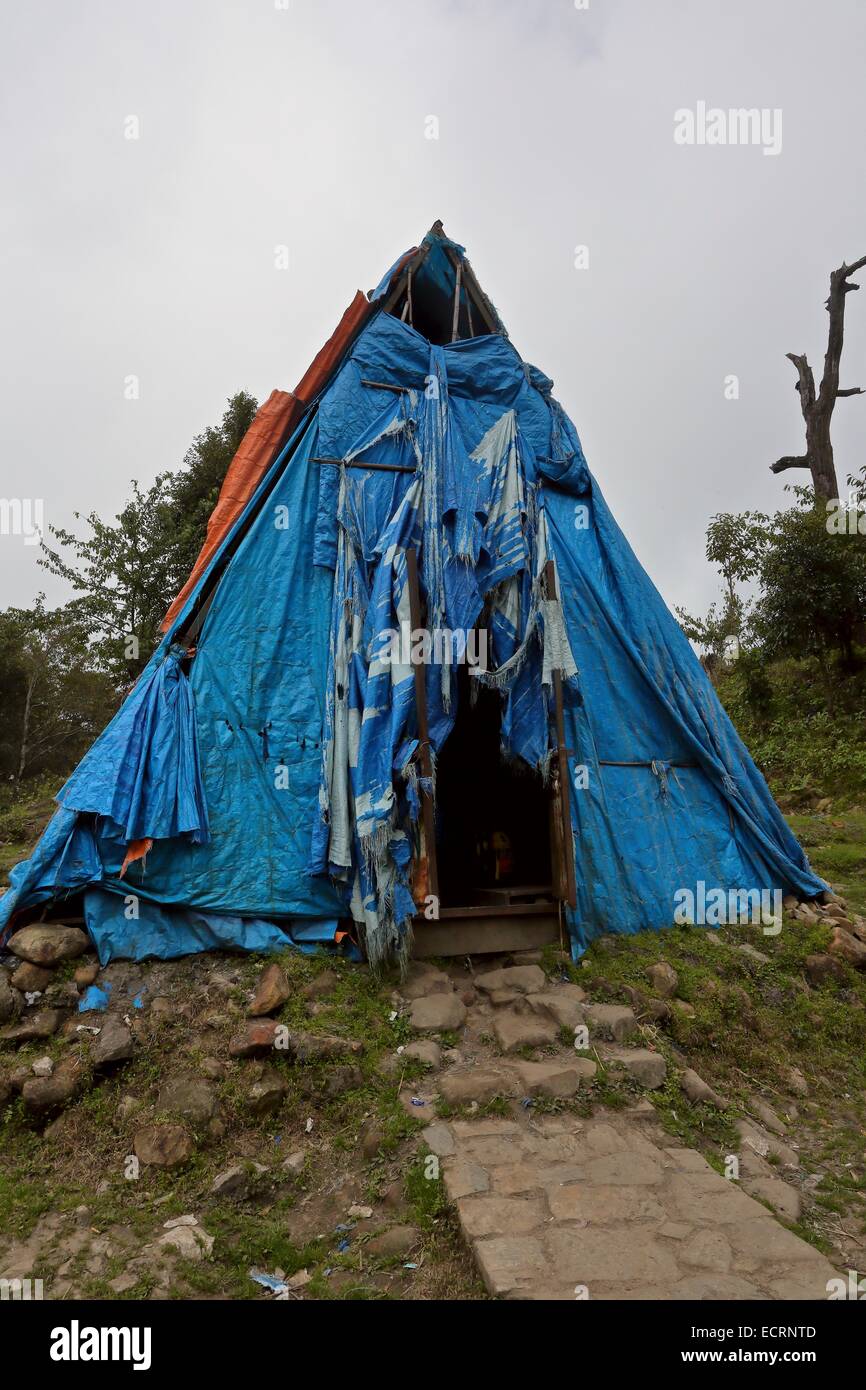 Übernachtung auf der Wanderung zum Gipfel des Mount Fansipan, dem höchsten Berg Indochinas auf 3.147,3 Metern. Sapa, Vietnam Stockfoto