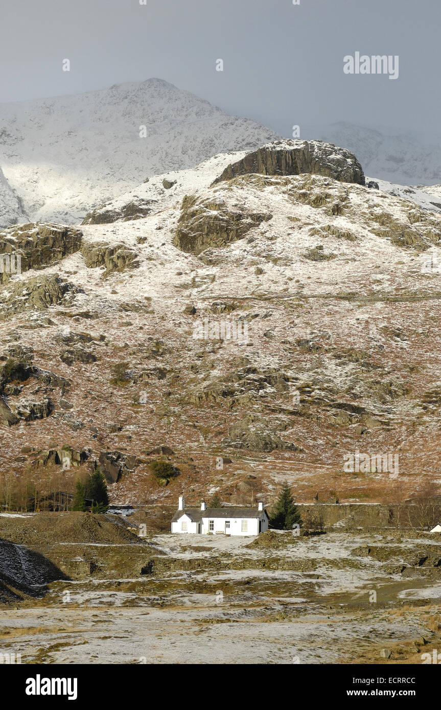 Jugendherberge in verlassenen Kupfer mine Gebäude am Fuße des Old Man of Coniston in Cumbrian Mountains, England Stockfoto