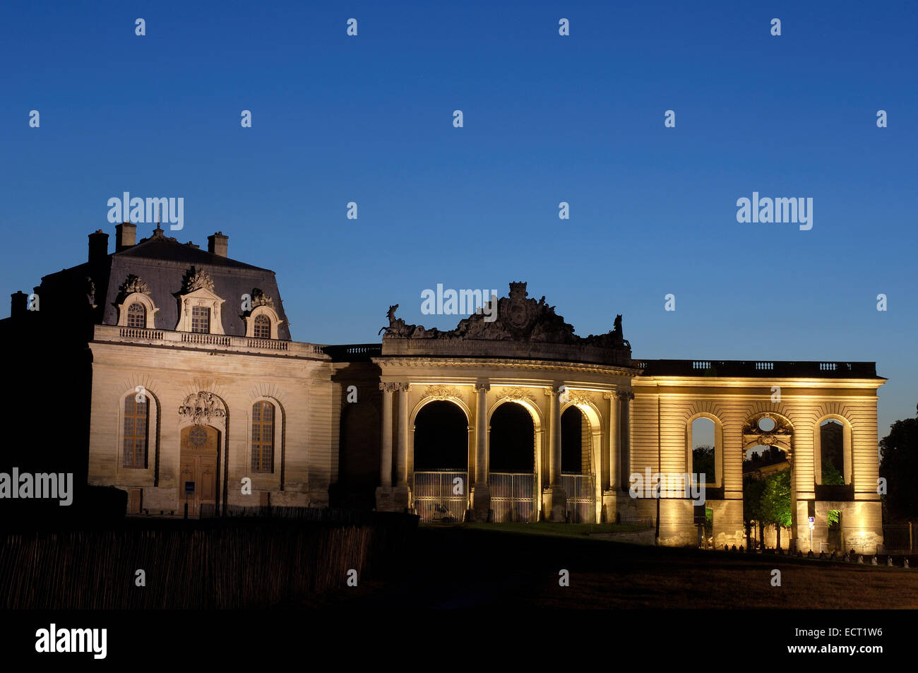 Lebendiges Museum des Pferdes in der Abenddämmerung, Chantilly, Region Picardie, Frankreich, Europa Stockfoto
