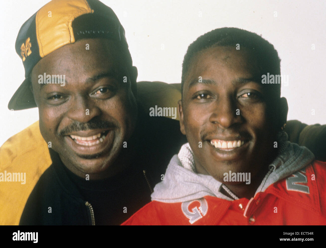 CHAKA DEMUS & Zange Promo-Foto des jamaikanischen Reggae-Duo über 1993 mit Chaka auf der linken Seite Stockfoto