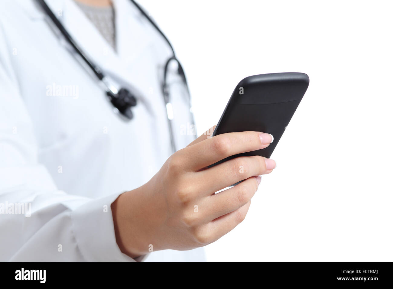 Nahaufnahme von einem Arzt Frau Hand mit einem Smartphone auf einem weißen Hintergrund isoliert Stockfoto