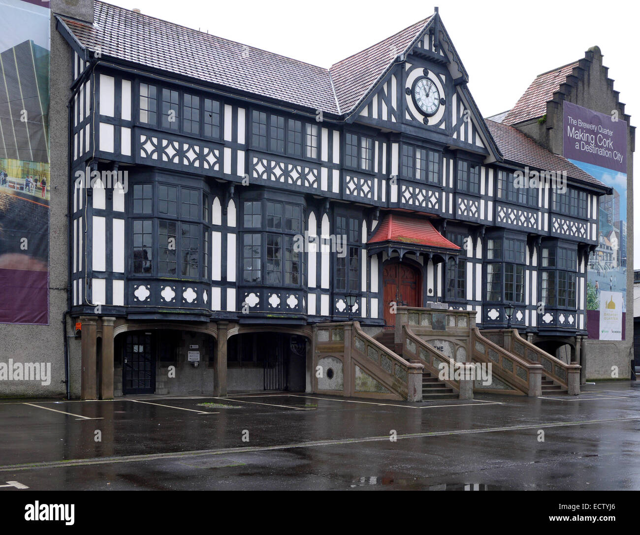 Das ehemalige Gebäude der Beamish Brewery "Kontor".  South Main Street, Cork, Irland. Stockfoto