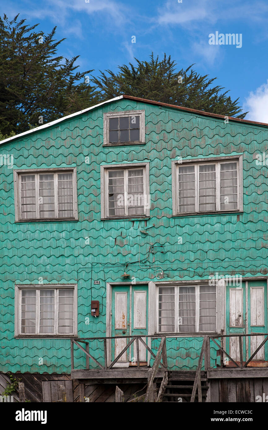 Traditionelles Haus mit Holzschindeln gemacht. Castro. Chiloé Insel. Chile Stockfoto