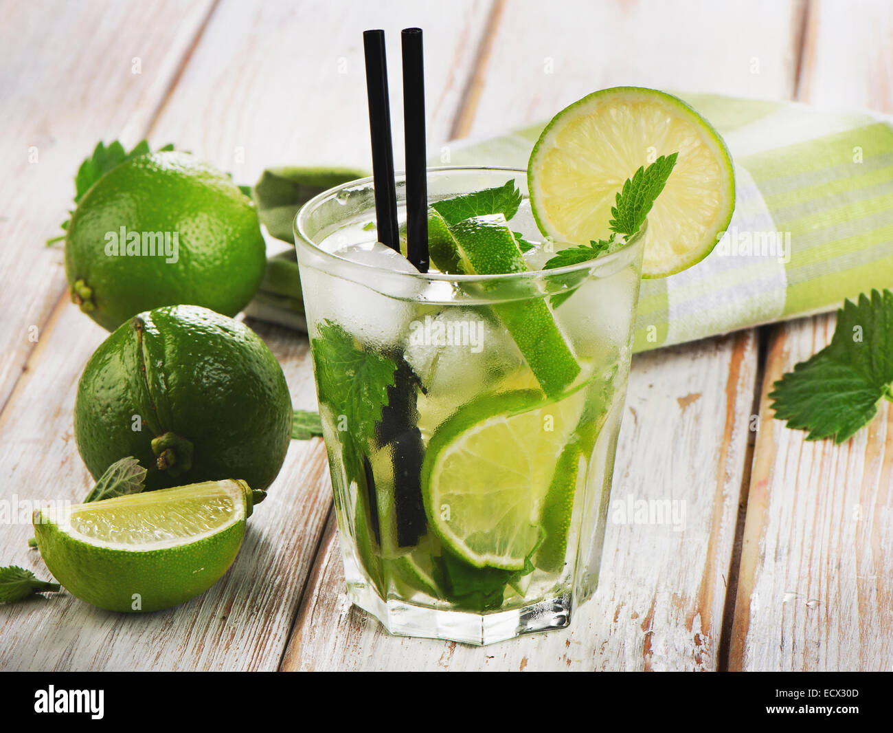 Mojito cocktail und frischen Zutaten. Selektiven Fokus Stockfoto