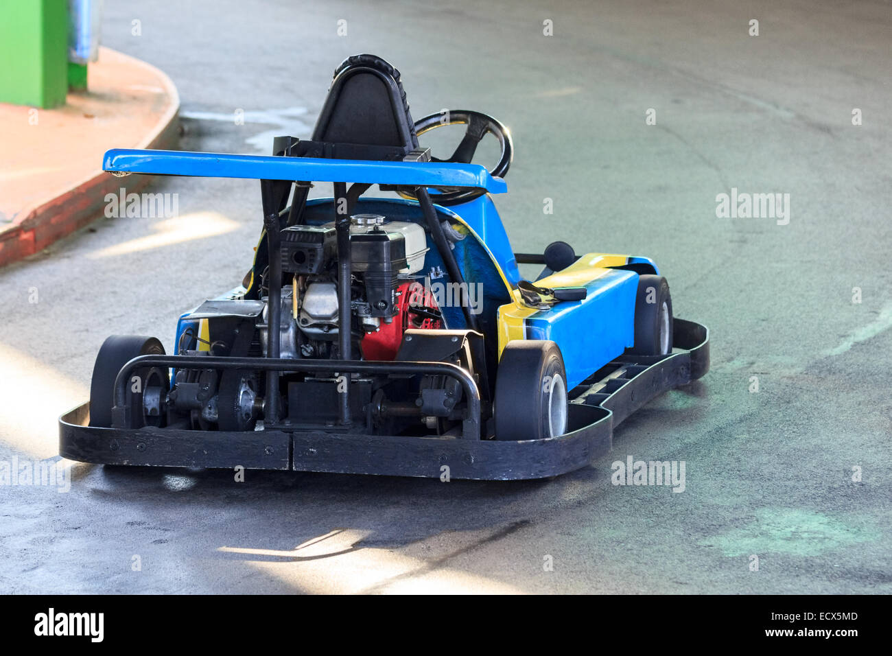 Go kart motor -Fotos und -Bildmaterial in hoher Auflösung – Alamy