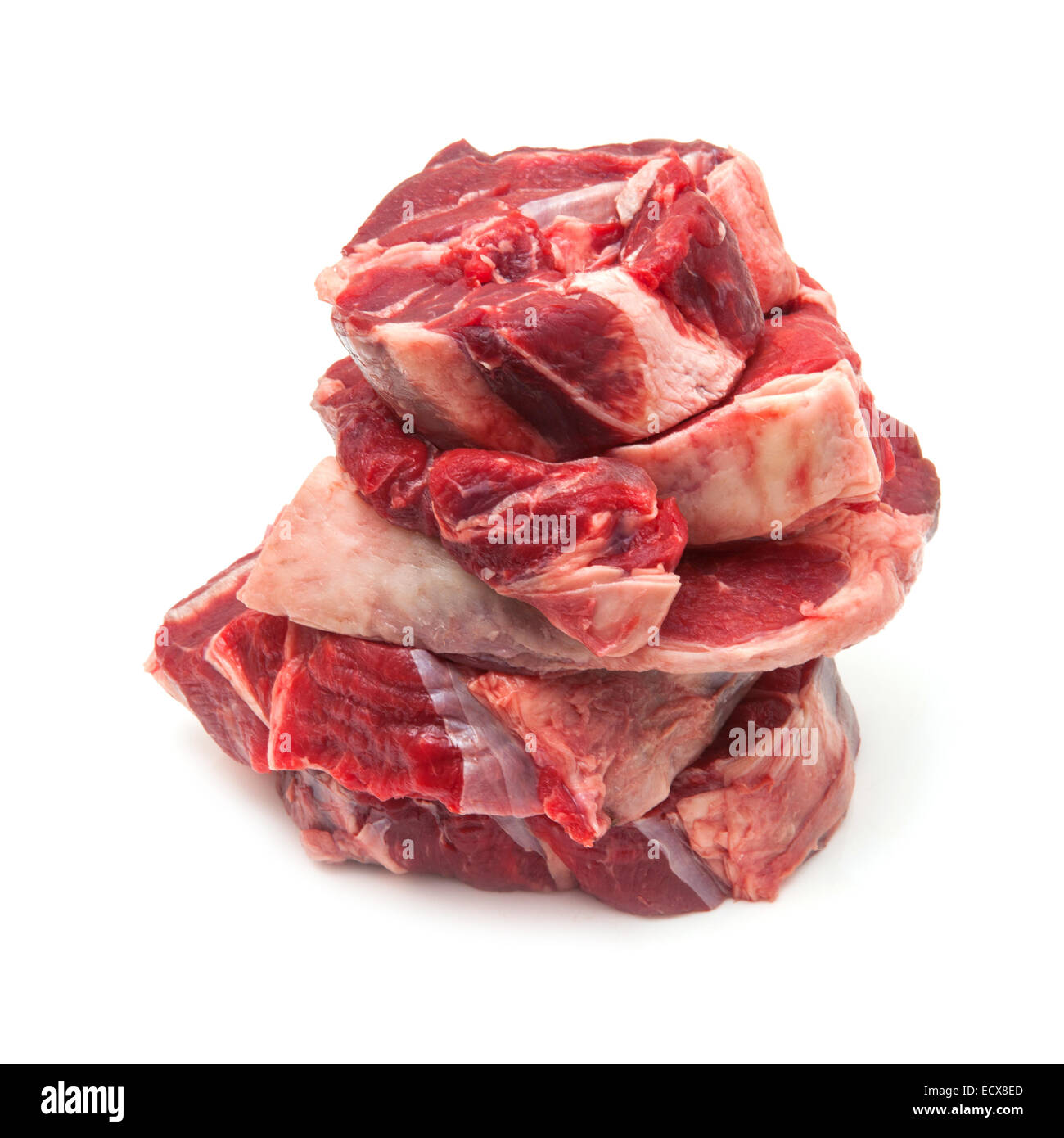 Ungekochte organische Shin von Rindfleisch isoliert auf einem weißen Studio-Hintergrund. Stockfoto