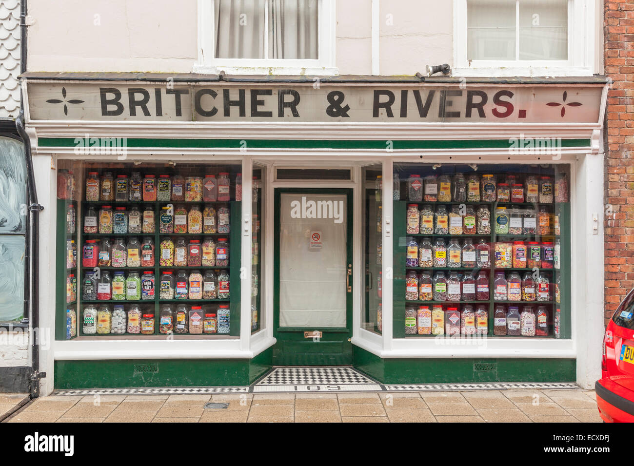 "Britcher und Flüsse", eine altmodische Konditorei in Rye, Sussex, Großbritannien Stockfoto