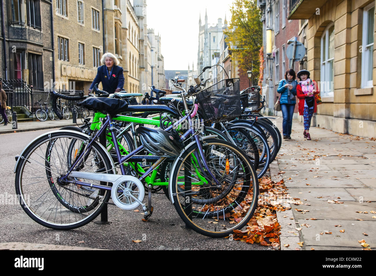 Radfahren in Cambridge Cambridgeshire England Vereinigtes Königreich Großbritannien Stockfoto
