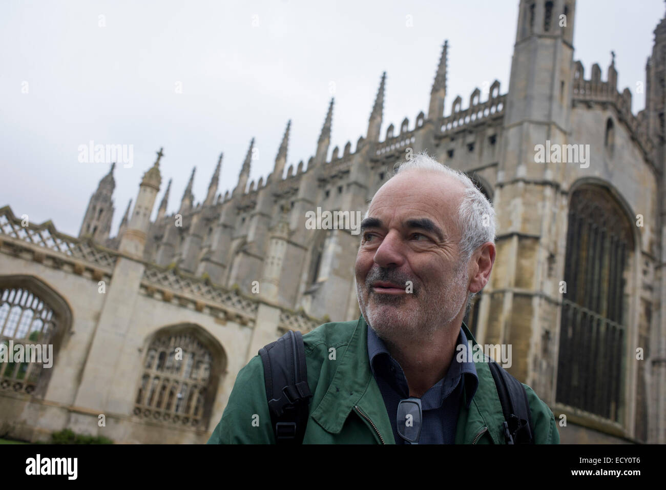 Mathematiker und Risiko-Guru, Professor David Spiegelhalter außerhalb Kings College, Cambridge. Stockfoto