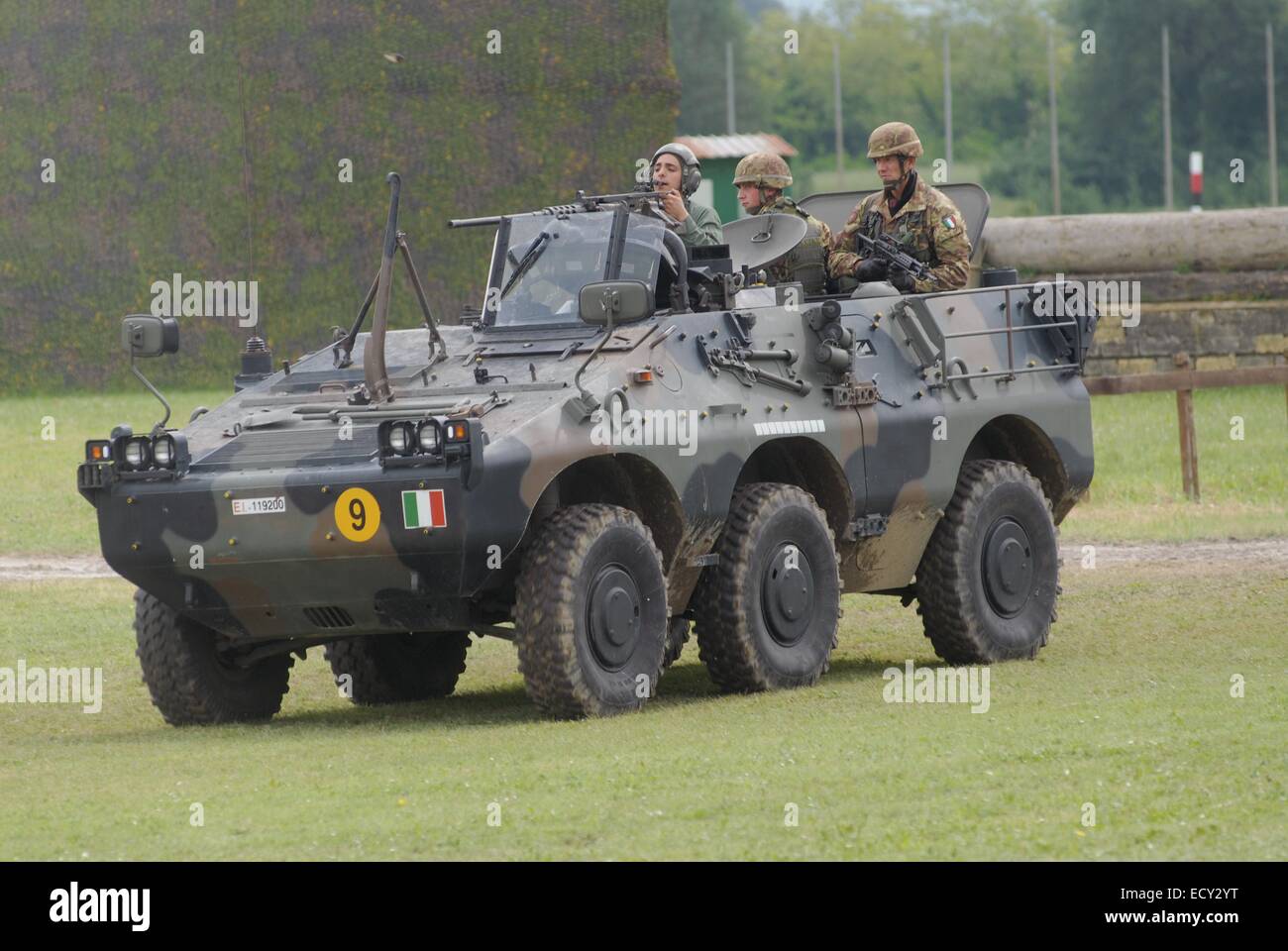 Italienische Armee Puma leicht gepanzerten Auto Stockfotografie Alamy