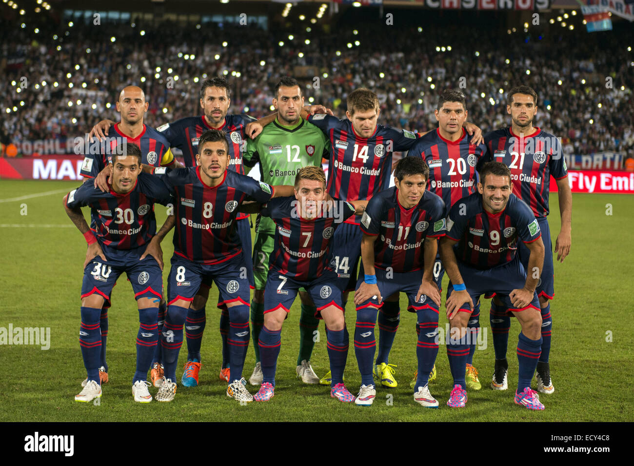 San Lorenzo Gruppe Mannschaftsaufstellung, 20. Dezember 2014 - Fußball / Fußball: San Lorenzo-Team Gruppe (L-R) Juan Mercier, Mario Yepes, Sebastian Torrico, Walter Kannemann, Nestor Ortigoza, Emmanuel Mas, vorne; Gonzalo Veron, Enzo Kalinski, Julio Buffarini, Pablo Barrientos, Martin Cauteruccio stellen, bevor die FIFA Club World Cup Marokko 2014 Finale match zwischen Real Madrid 2: 0 San Lorenzo im Stade de Marrakech in Marrakesch, Marokko. (Foto von Maurizio Borsari/AFLO) Stockfoto