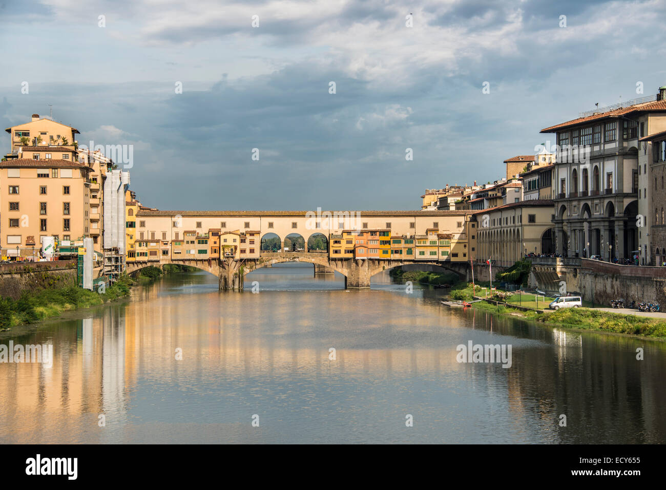 Historischen Zentrum von Florenz mit Ponte Vecchio über den Arno Fluss, UNESCO-Weltkulturerbe, Florenz, Toskana, Italien Stockfoto