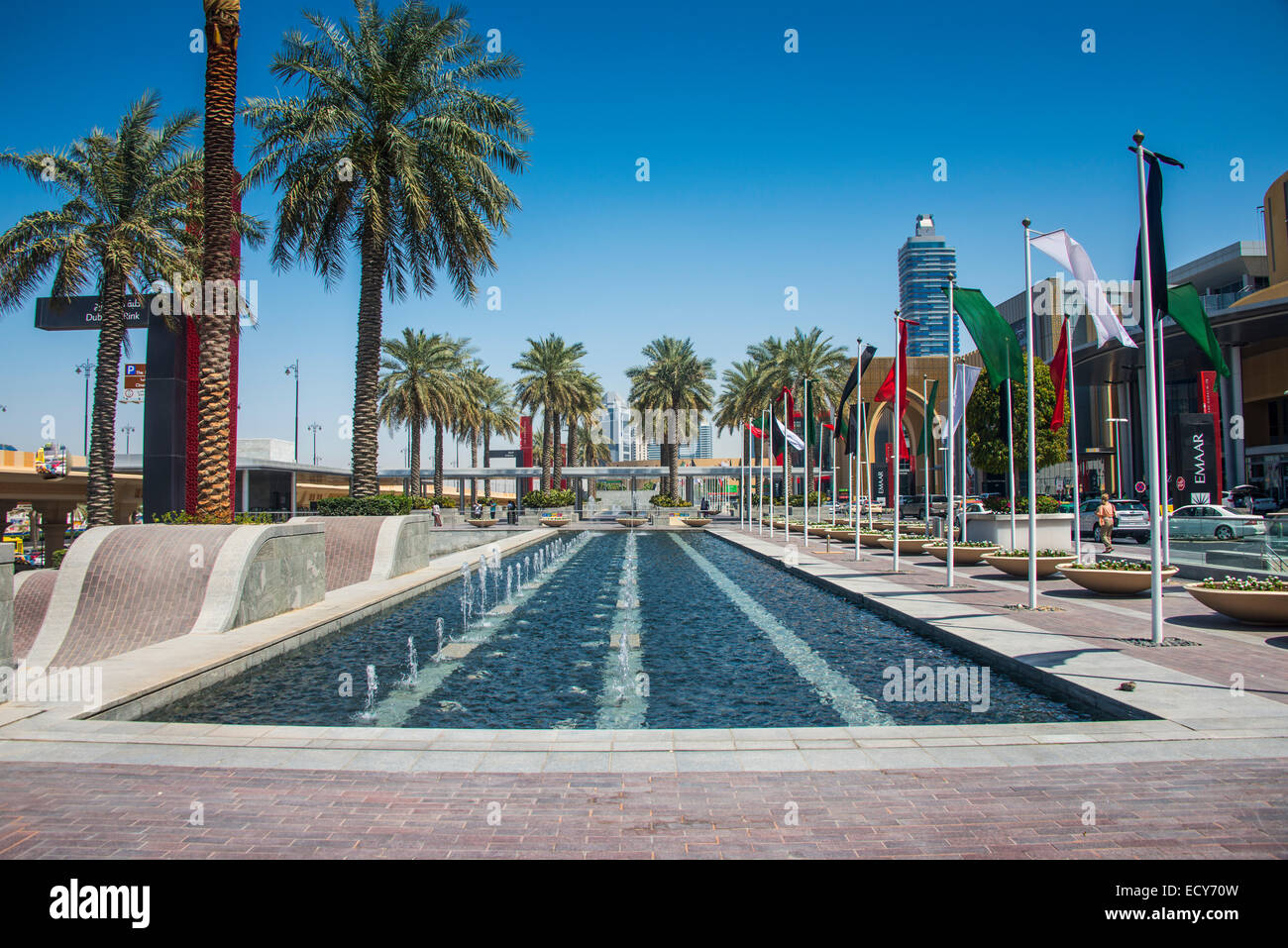 Becken vor der Dubai Mall, Dubai, Vereinigte Arabische Emirate Stockfoto