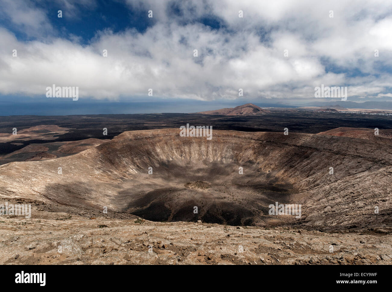 Vulkanlandschaft, Feuerberge, Vulkane, Krater des Vulkans Caldera Blanca, Lanzarote, Kanarische Inseln, Spanien Stockfoto