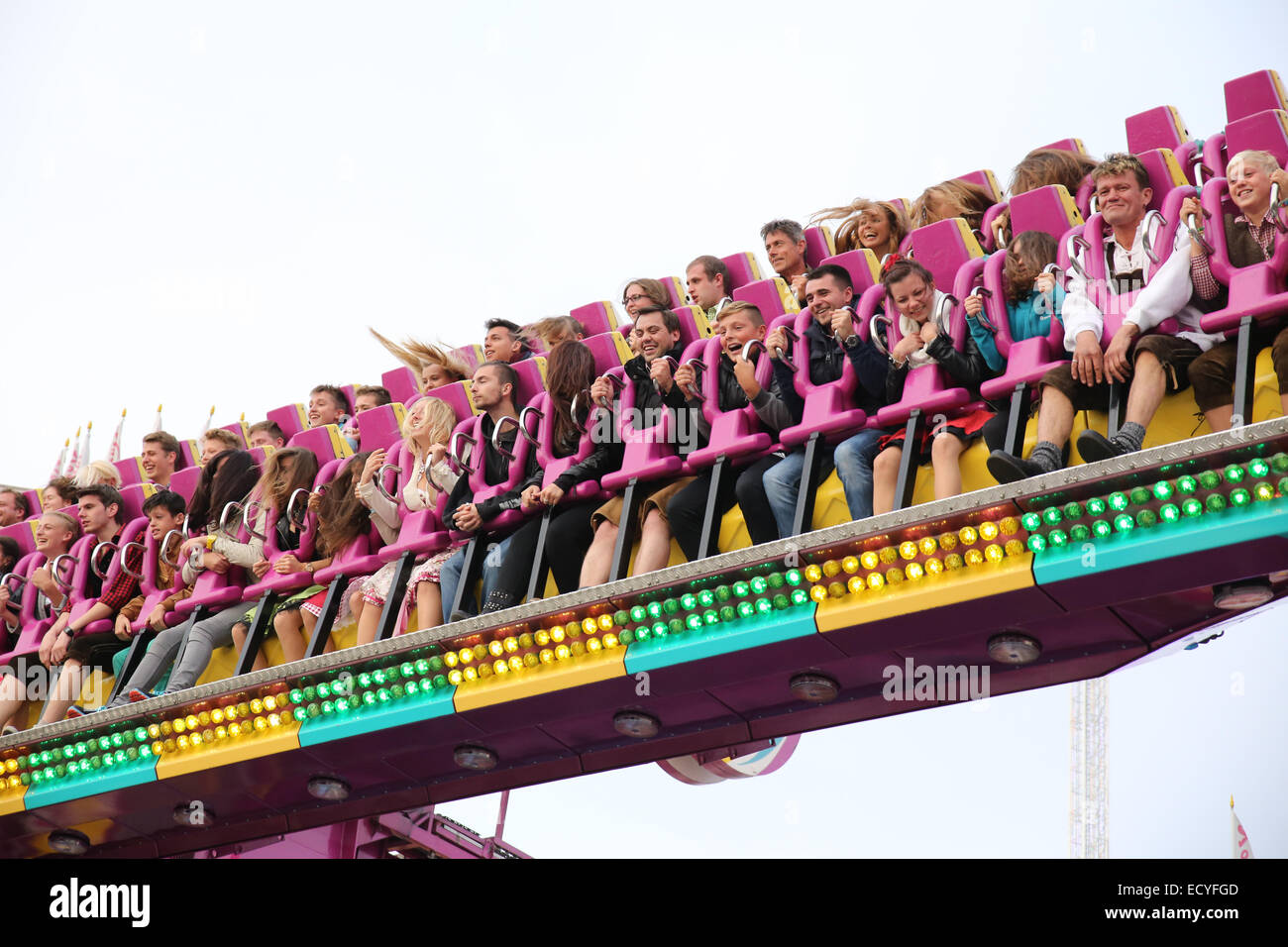 Top Spin Messegelände fahren bayerischen Oktoberfestes München Stockfoto