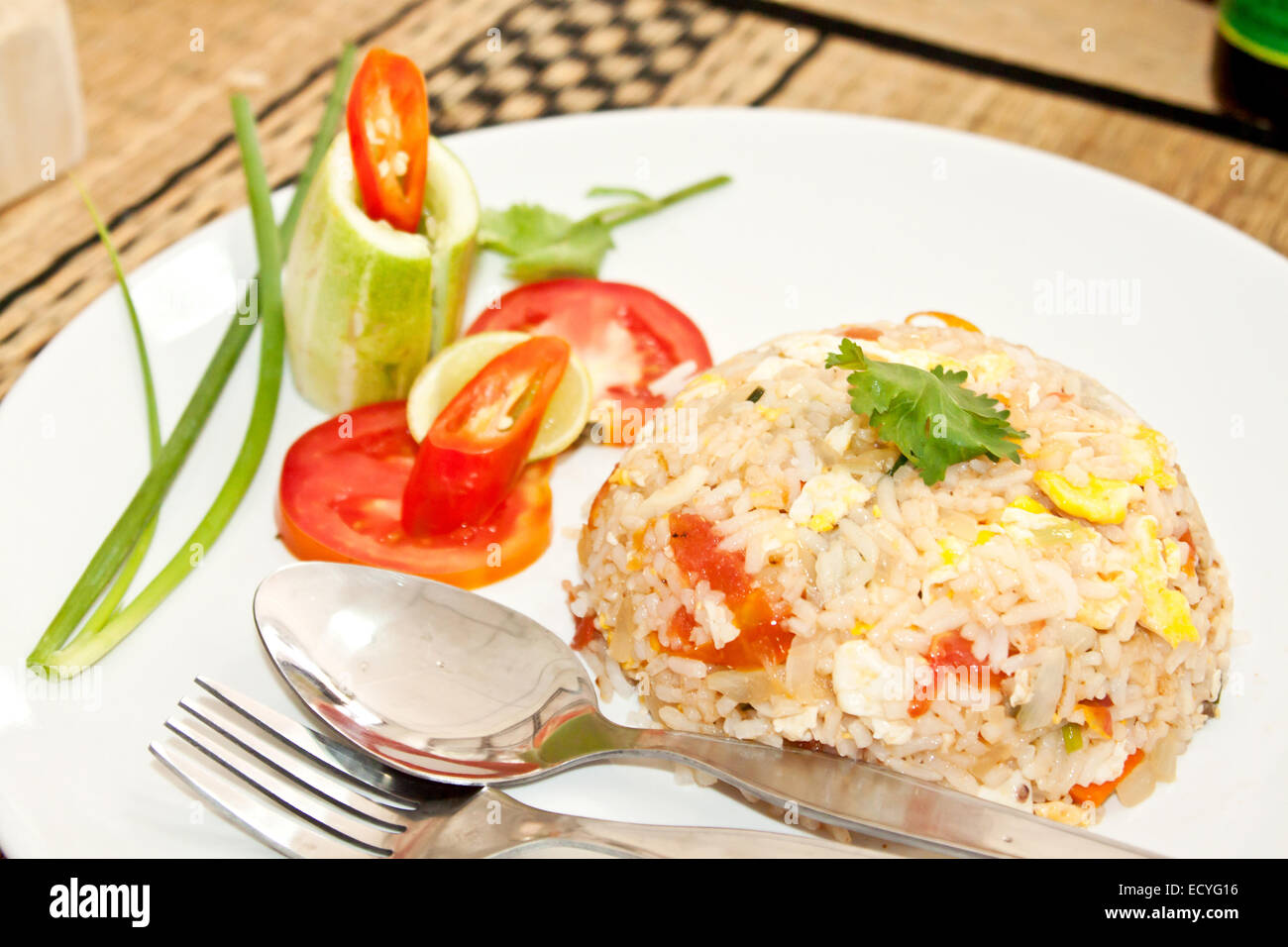 Thailandisches Gericht Gebratener Reis Mit Fleisch Khao Pad Gai Stockfotografie Alamy