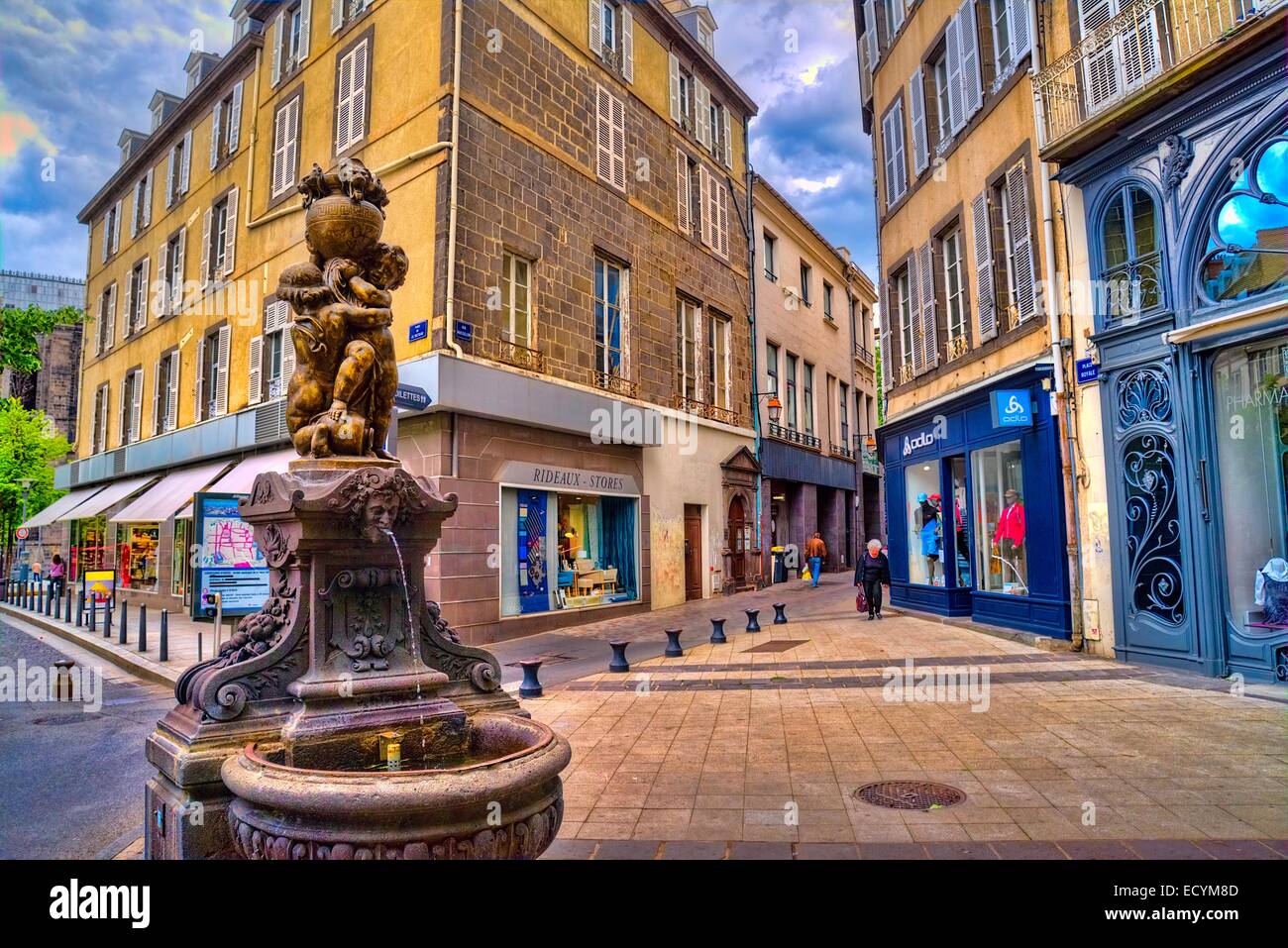 Einsame Oma in Nantes Stockfoto