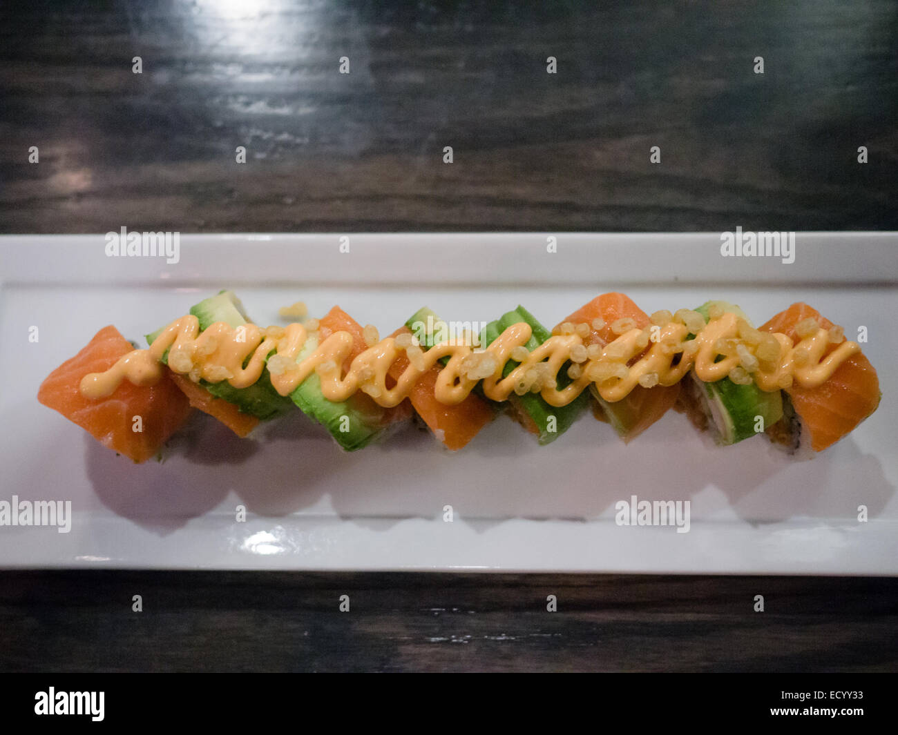 Spicy Lachs roll japanisches Sushi Stockfoto