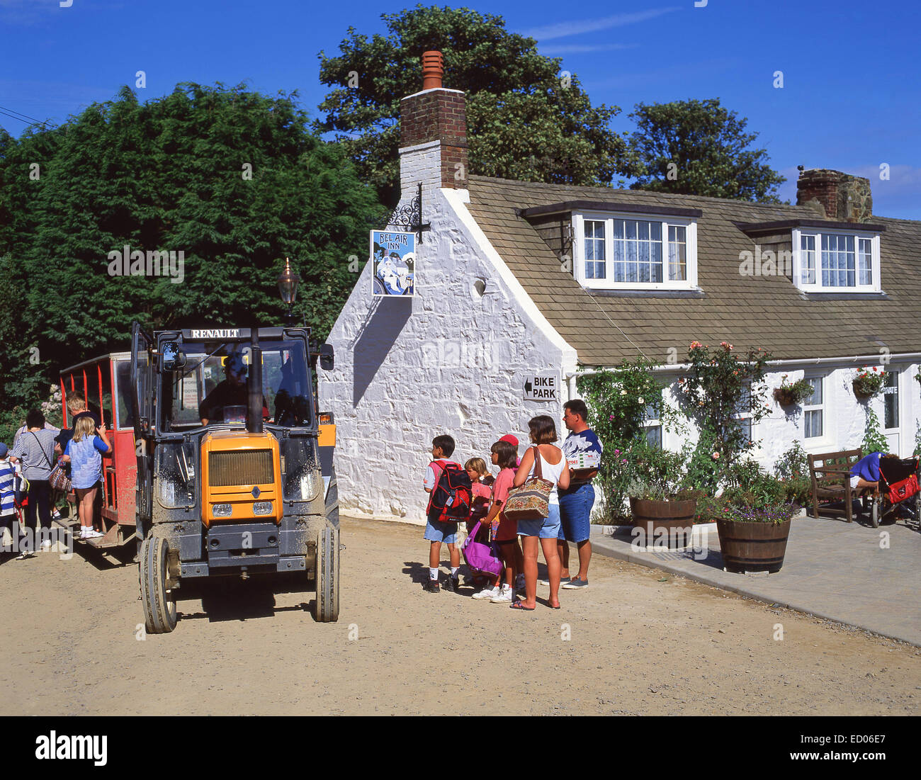 "Toast Rack" Anhänger außerhalb Bel Air Inn, größere Sark, Sark, Vogtei Guernsey, Channel Islands Stockfoto