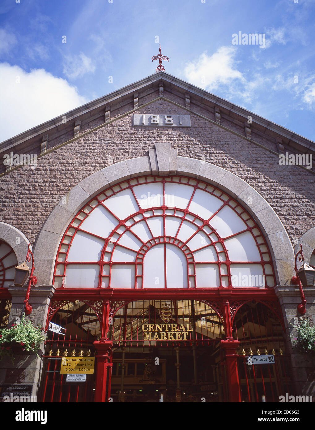 Eingang zum Zentralmarkt, Halkett Place, St. Helier, Pfarrei Saint Helier, Jersey, Kanalinseln Stockfoto