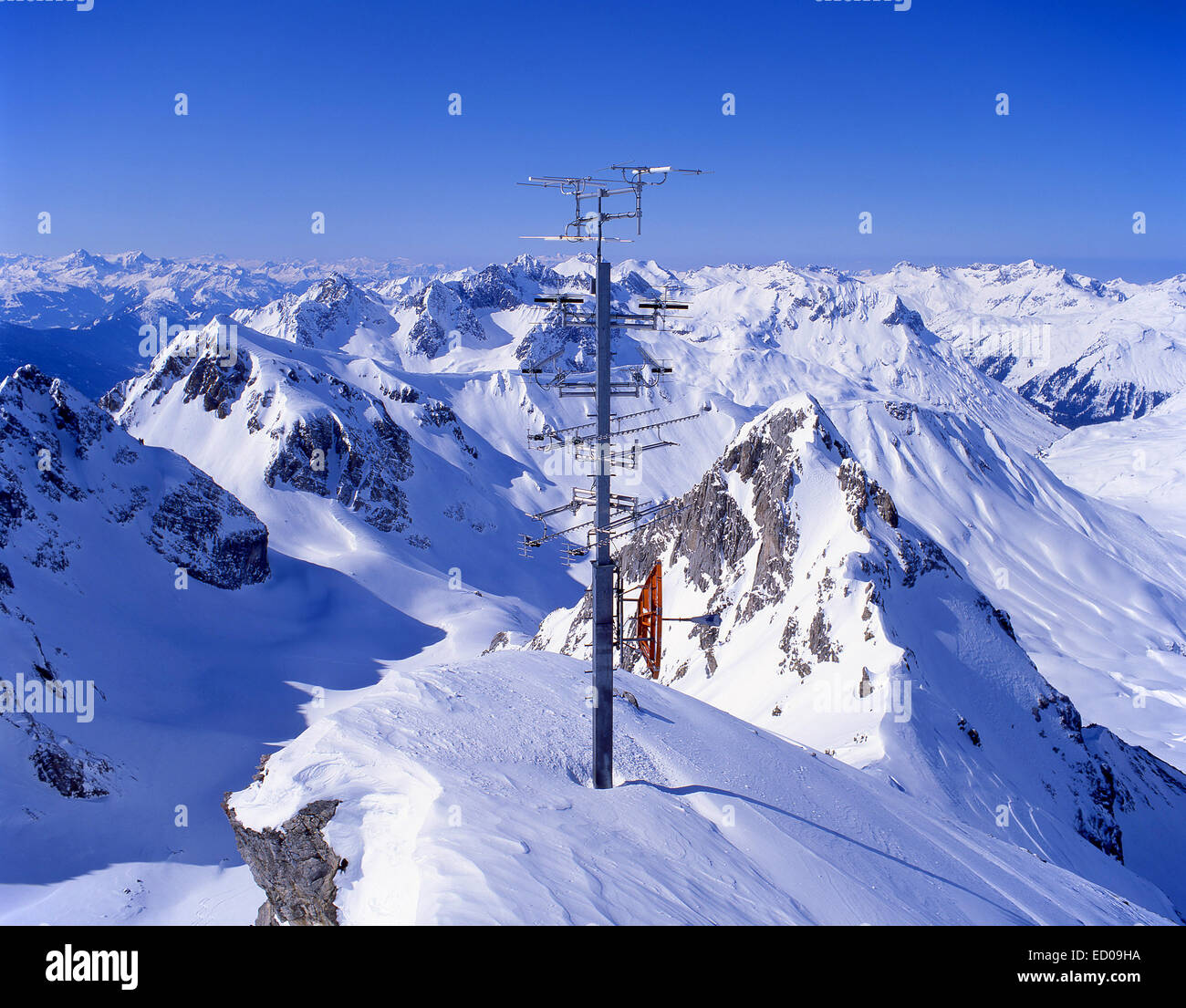 Kommunikationsturm Satellitenschüsseln, Masten und Antennen von Valluga Station, St.Anton (Sankt Anton am Arlberg), Tirol, Österreich Stockfoto