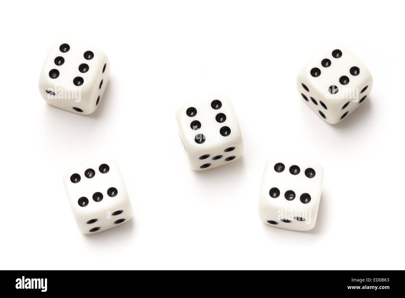 Fünf Sechsen schnetzelt isolierten auf weißen Hintergrund. Stockfoto