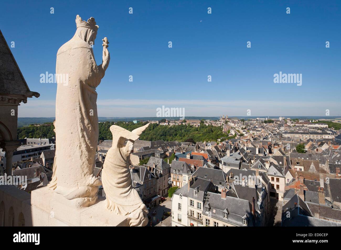 Frankreich, Aisne, Laon, Aussicht auf die Stadt von der Spitze der Kathedrale Stockfoto