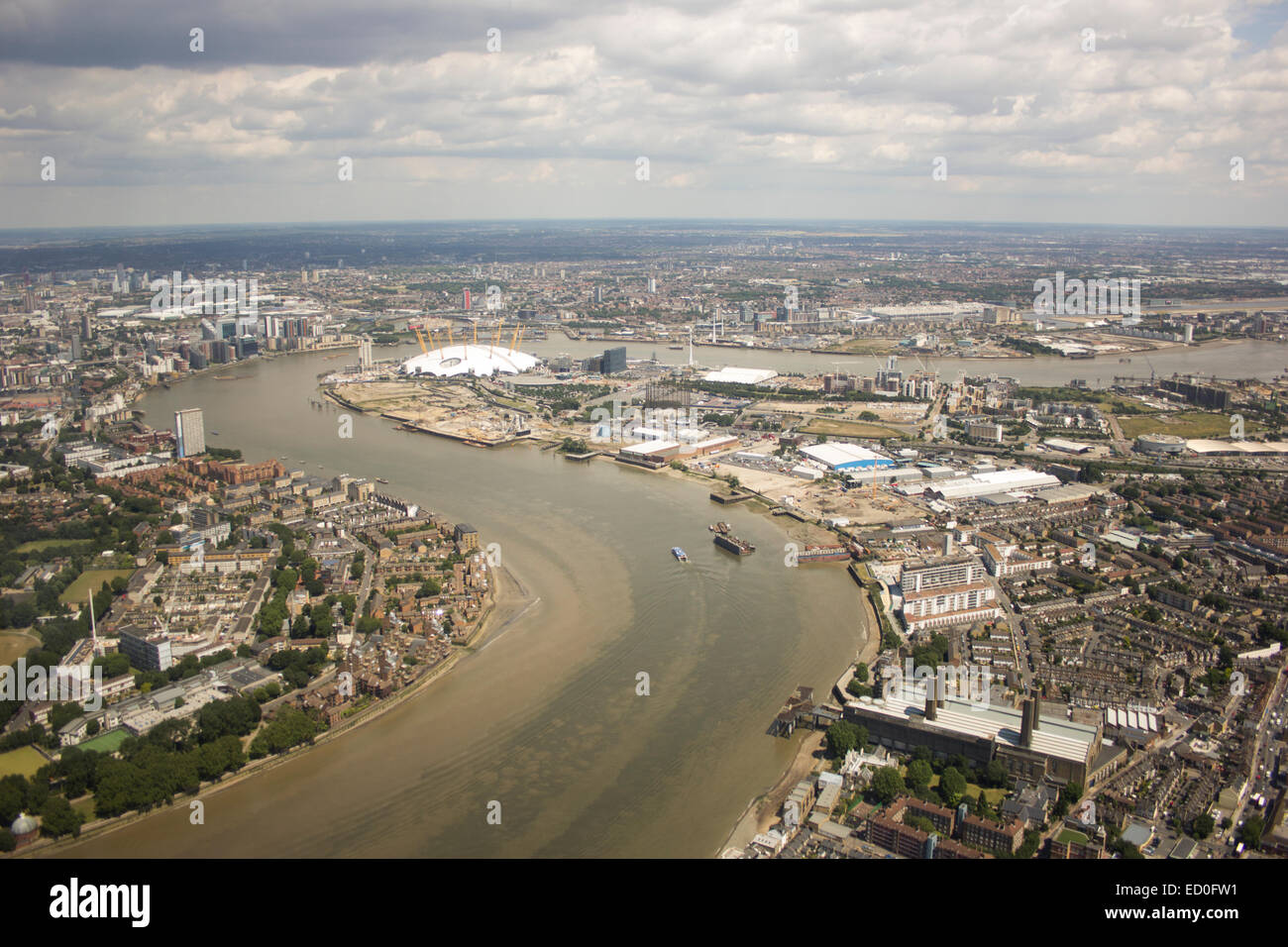 Vereinigtes Königreich, London, Greenwich, Luftaufnahme der O2-Arena und Greenwich Peninsula Stockfoto