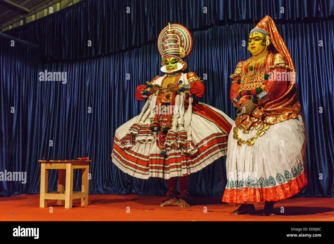 Kerala, Indien - Thekkady. Hindu Kathakali-Mime-Tanz-Performance. Stockfoto