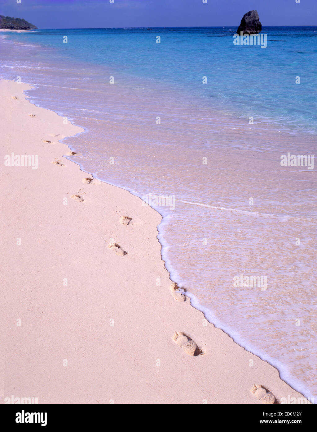 Fußspuren im Sand, Warwick Long Bay, Warwick, Bermuda Stockfoto