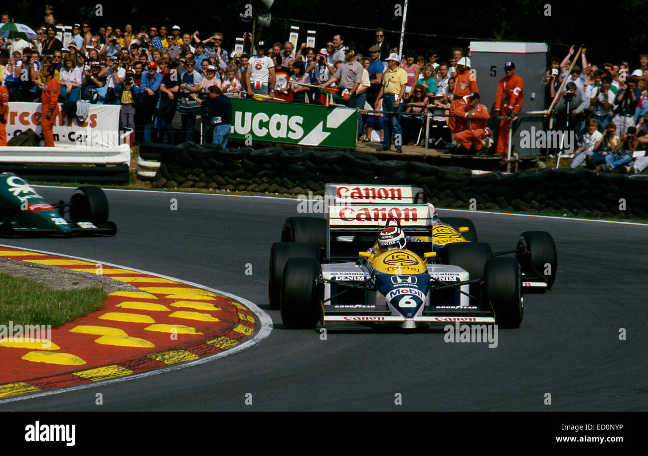 Williams FW11 Ricardo Patrese führt Nigel Mansell.1986 British Grand