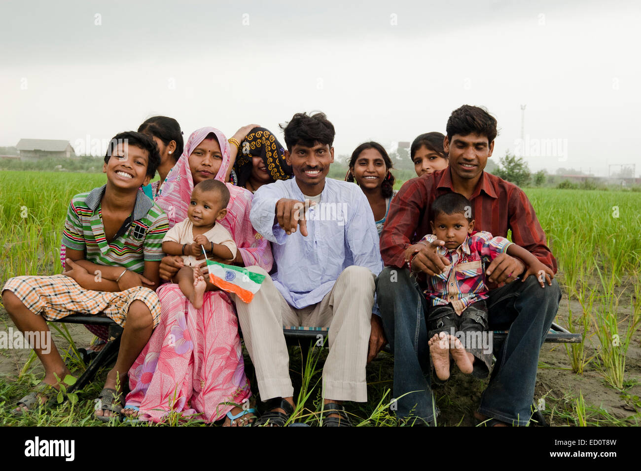 Genießen Sie indische ländlichen Familie Feld Stockfoto