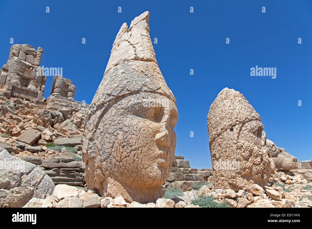 Ostterrasse: Staats-und Antiochus I Theos und Herakles Artagnes Ares am Mount Nemrut Dagi, Königsgrab in Adıyaman, Türkei Stockfoto