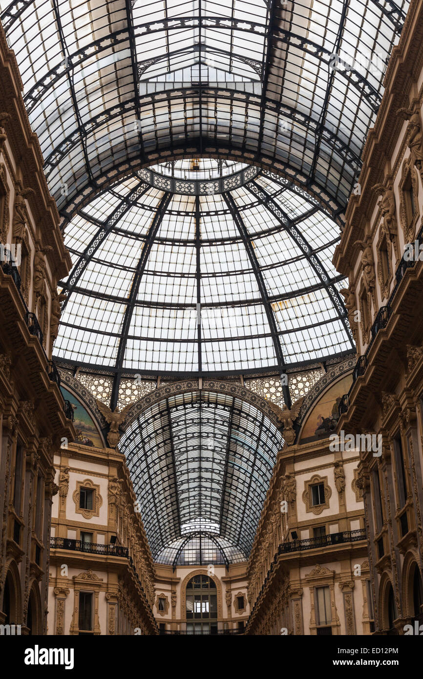 Dachdetails der Galleria Vittorio Emanuele II-shopping-Plaza in Mailand Stockfoto