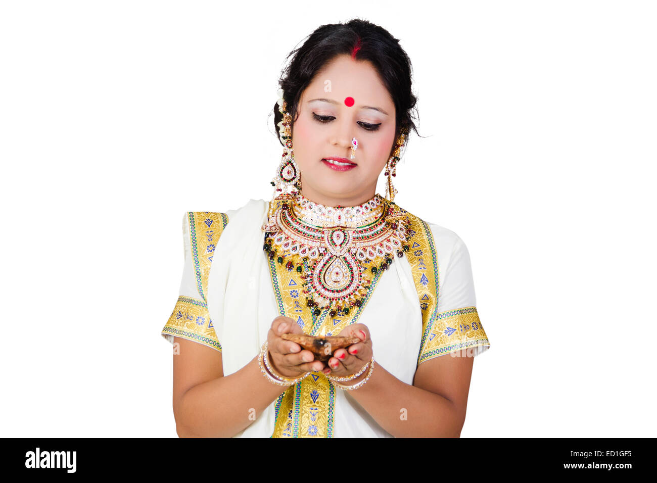 1 South indian Lady Anbetung Diwali Festival Stockfoto