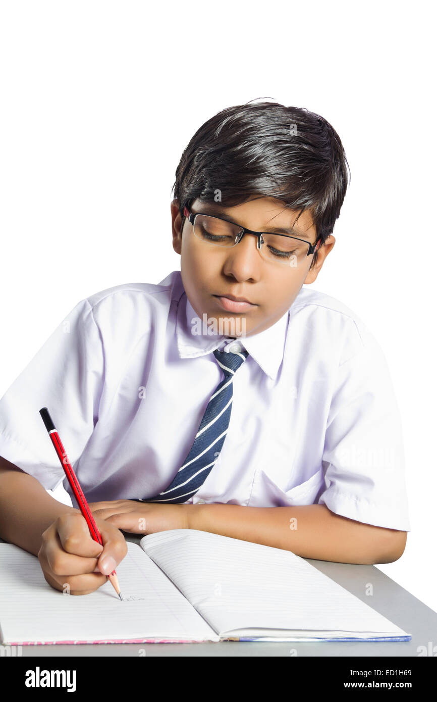 1 indische Kinder Schule Schüler studieren schreiben Stockfoto