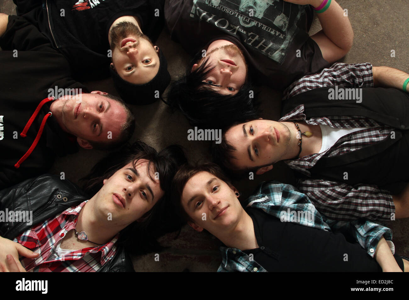 Jungen-Metal-Band im Proberaum, The Factory, in Bristol, 3. Februar 2013 Stockfoto