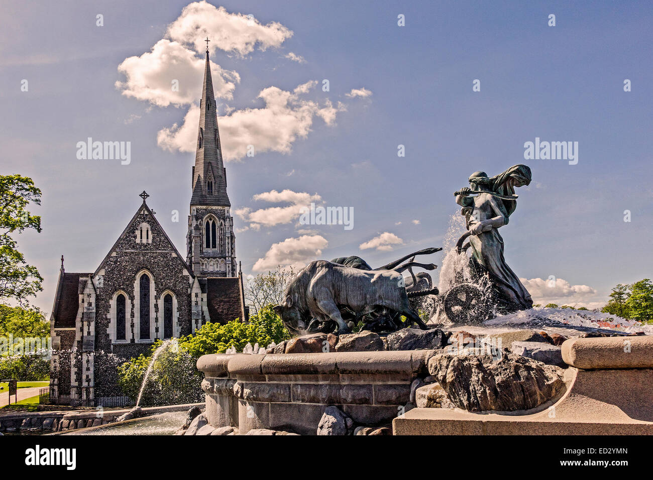Englische Kirche und Gefion Fountain Kopenhagen Dänemark Stockfoto