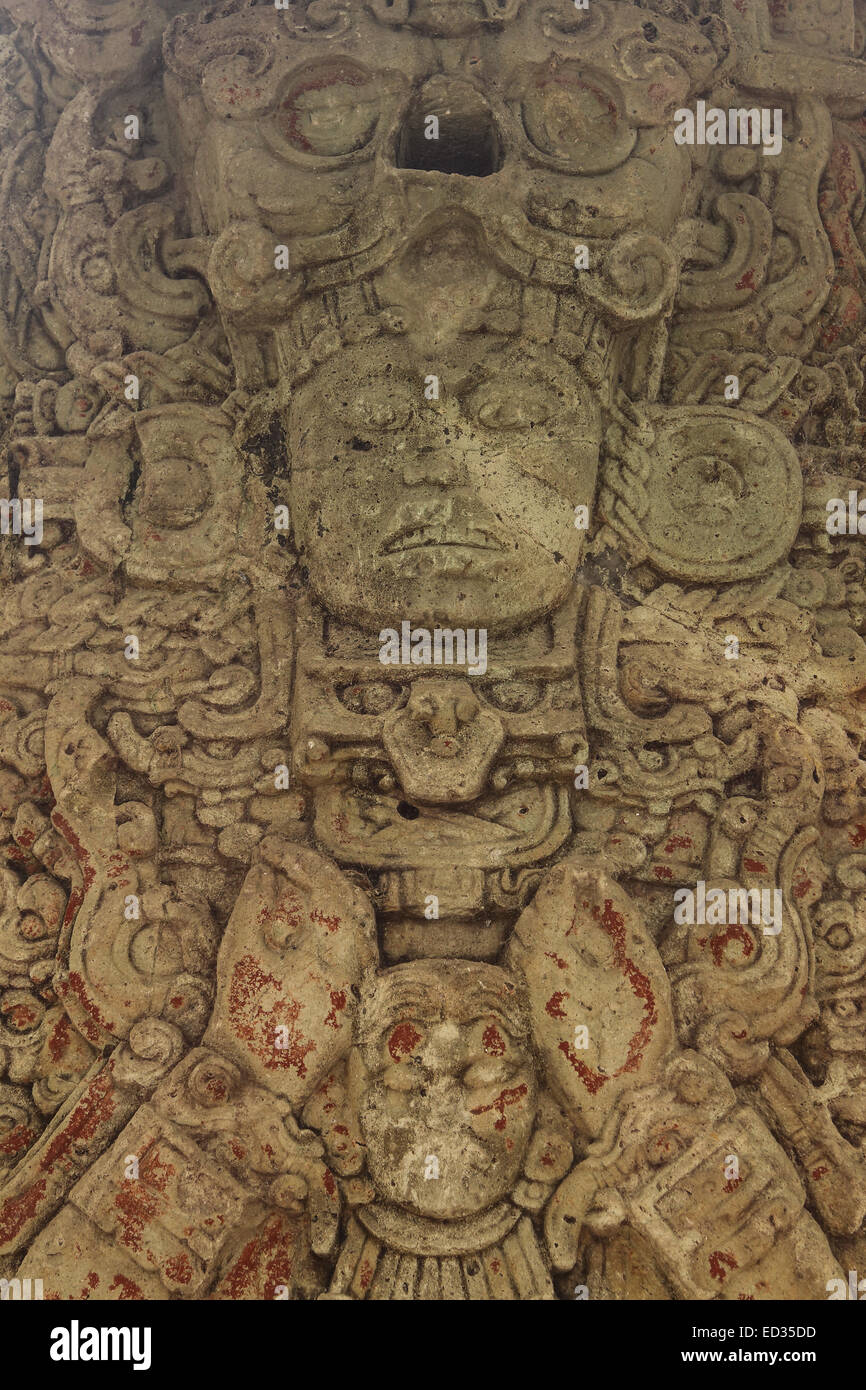 Geschnitzten Steinen in Copan, eine Maya-Ausgrabungsstätte in Honduras und ein UNESCO-Weltkulturerbe. Stockfoto
