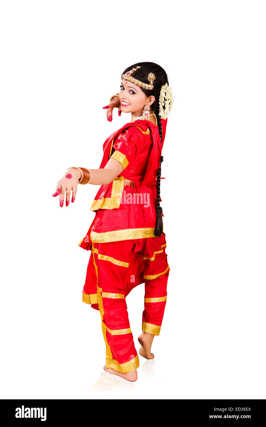 Traditional indian dance Ausgeschnittene Stockfotos und -bilder - Alamy