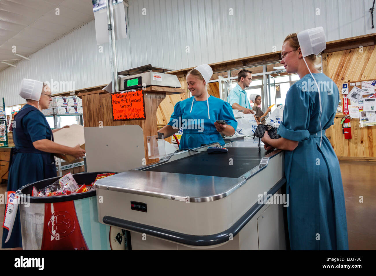 Illinois Arthur, Beachy's Bulk Foods, Lebensmittelgeschäft, Supermarkt, Shopping Shopper Shopper Geschäfte Geschäfte Märkte Marktplatz Kauf Verkauf, Einzelhandel zu Stockfoto