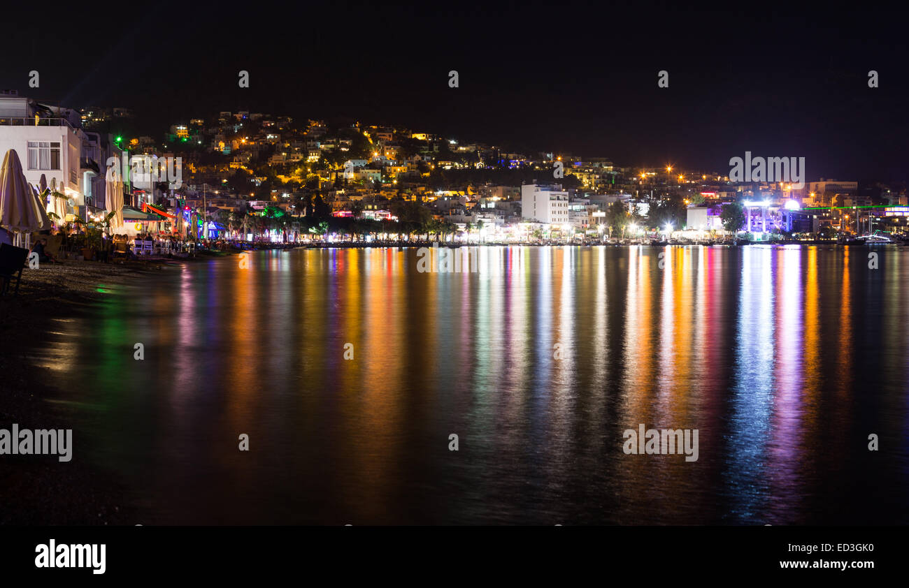 Bodrum-Stadt bei Nacht Ägäis Türkei Stockfoto