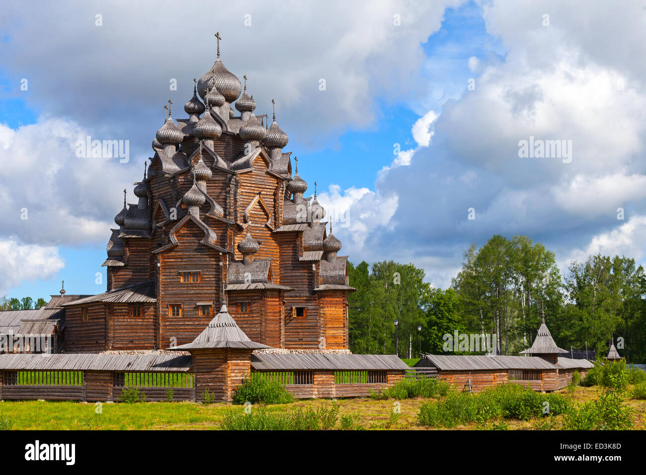 Russische Holzkirche der Fürbitte. St. Petersburg, Russland Stockfoto