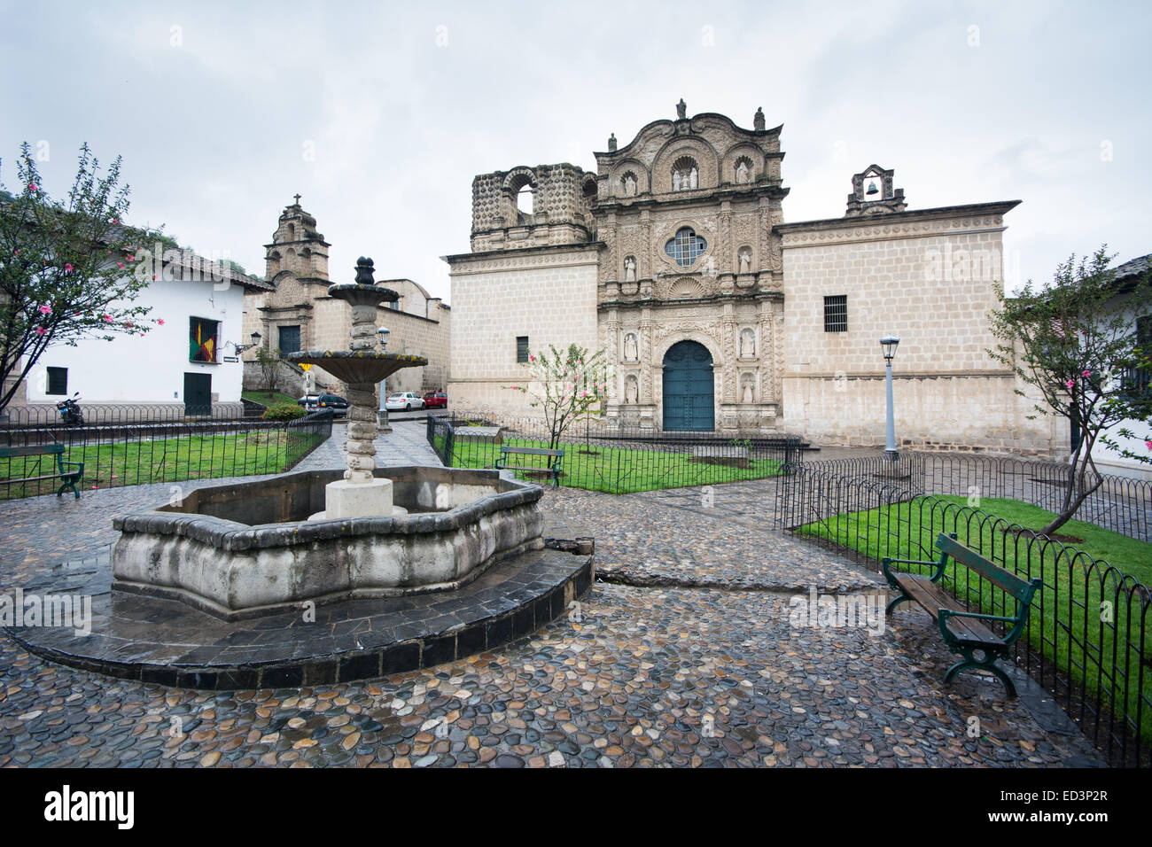 Kleinen Plaza in kolonialen Stadt Cajamarca, Peru Stockfoto