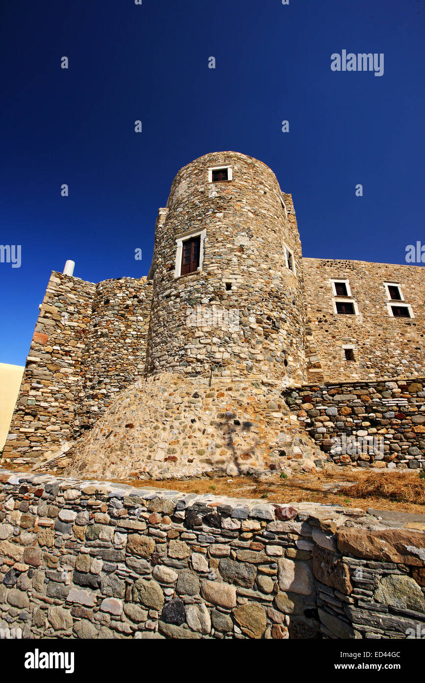 "Crispi Tower" (auch bekannt als "Glezos Turm") in der Burg Sanoudos, Naxos Chora, Naxos Kykladen, Kykladen, Griechenland Stockfoto