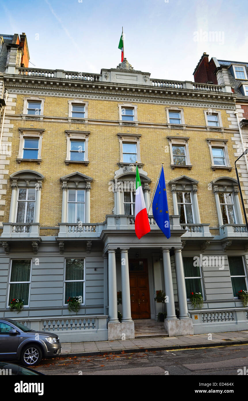 Exterieur der italienischen Botschaft, Grosvenor Square, London. Stockfoto
