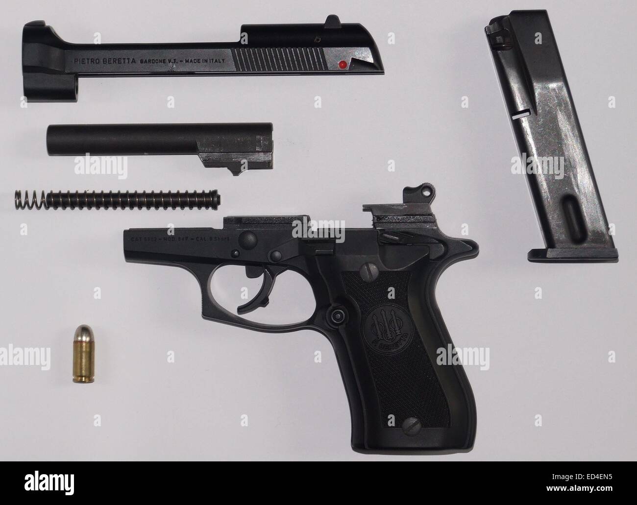 Italienische Pistole Beretta 84F Kaliber 9mm kurz (380 ACP, 9mm Browning) Stockfoto Italienische Pistole Beretta 84F Kaliber 9mm kurz (380 ACP, 9mm Browning) Stockfoto