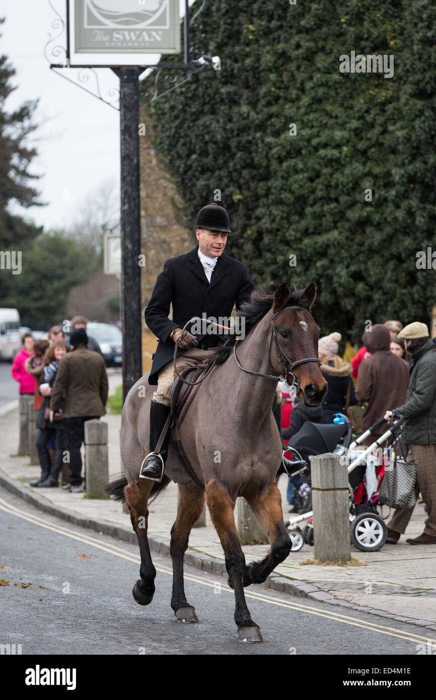 26. Dezember 2014 - jährliche Boxing Day Treffen des Nordens cotswold Jagd in Broadway Dorf, Worcestershire. Stockfoto