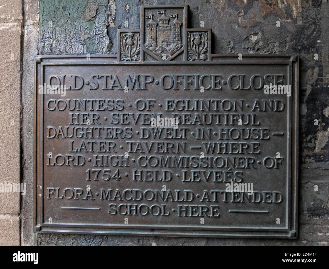Alte Stempel Büro schließen - Detail von Plaque aus Royal Mile, Stadt von Edinburgh, Scotland, UK Stockfoto